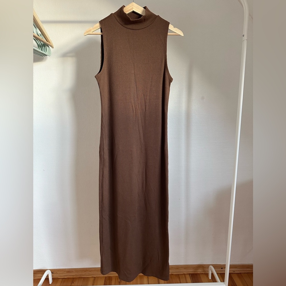 GAP Sleeveless Brown Maxi Dress